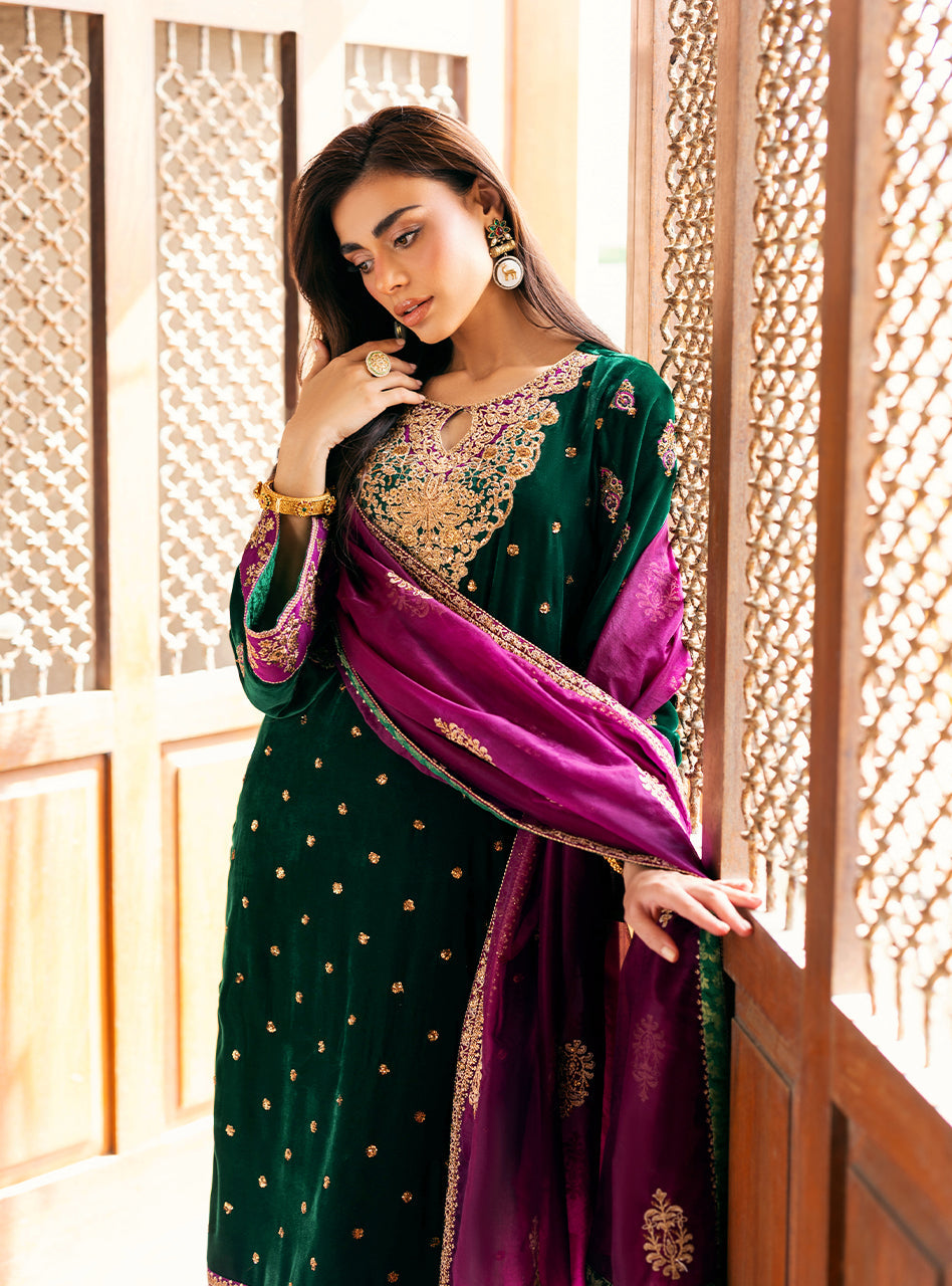 Esha | Velvet Unstitched '25 | Zainab Chottani