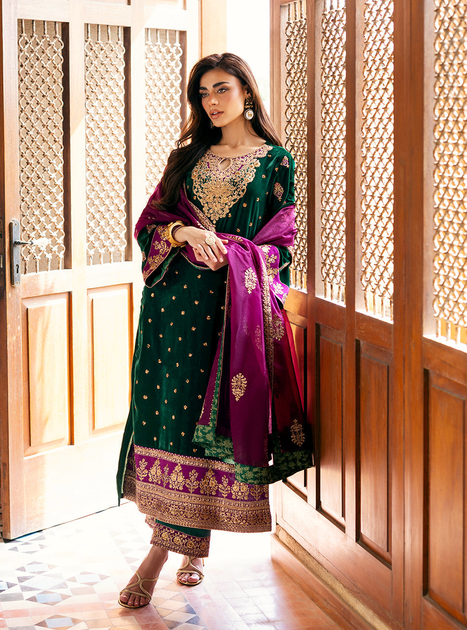Esha | Velvet Unstitched '25 | Zainab Chottani