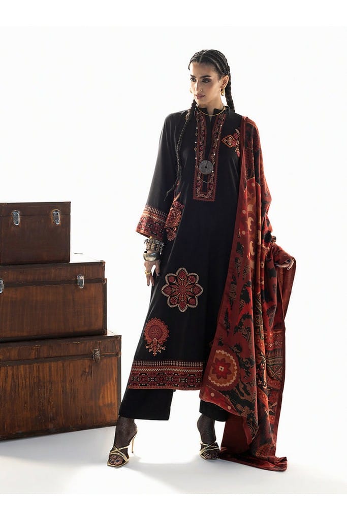 Vira | WINTER SHAWLS | ZAINAB CHOTTANI