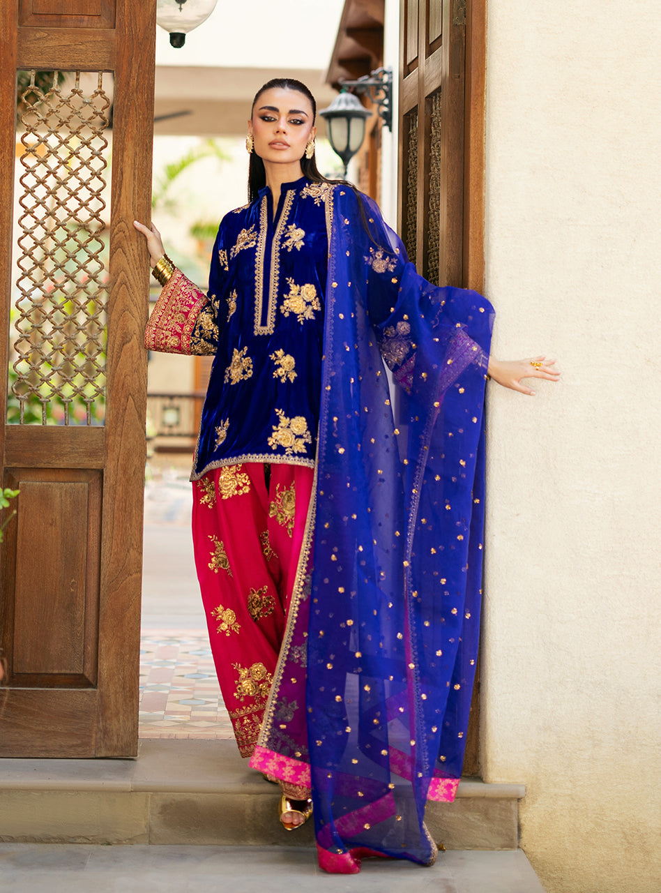 Jia | Velvet Unstitched '25 | Zainab Chottani