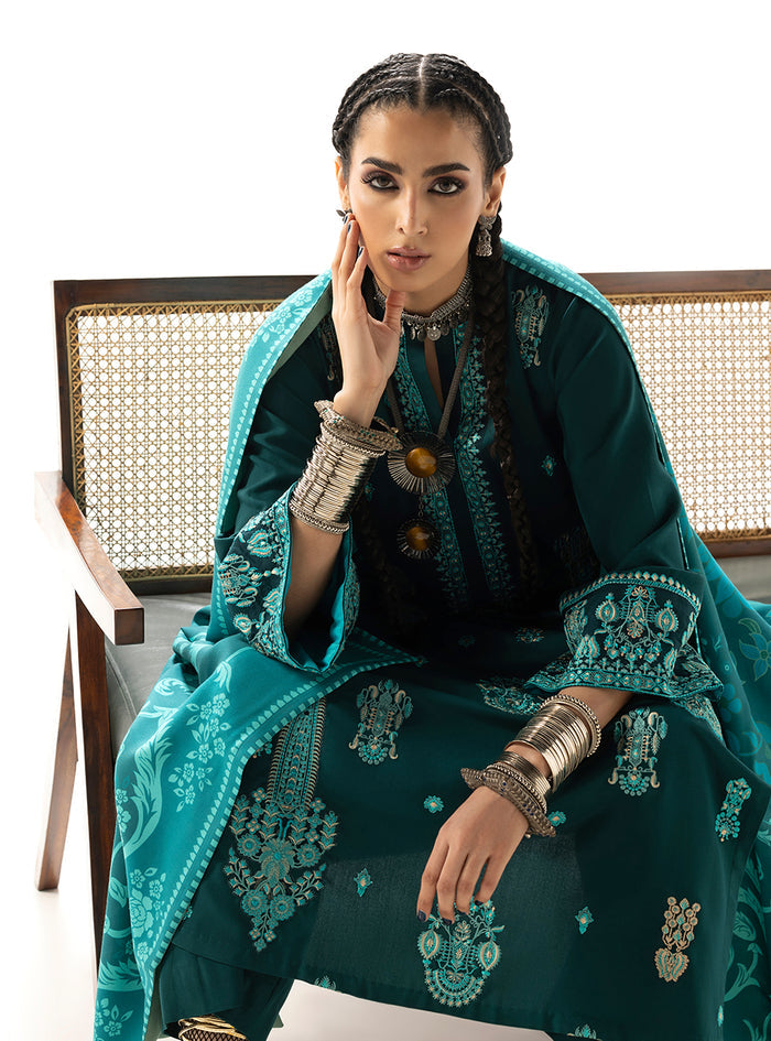 Kyana | WINTER SHAWLS | ZAINAB CHOTTANI