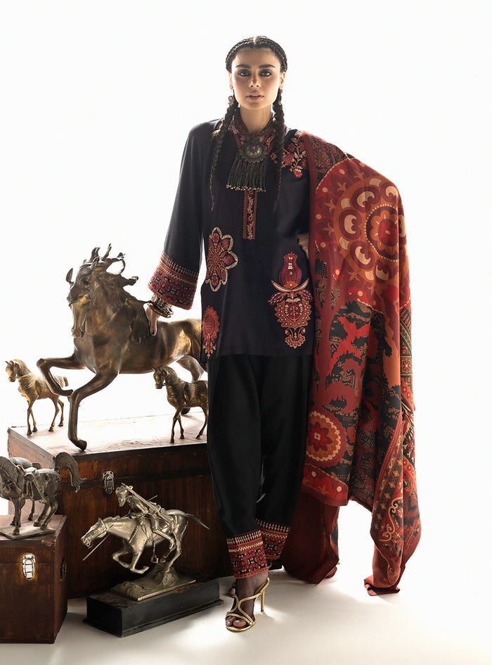 Vira | WINTER SHAWLS | ZAINAB CHOTTANI