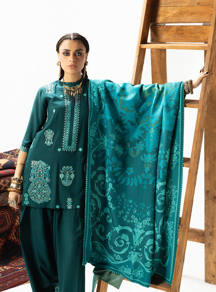 Kyana | WINTER SHAWLS | ZAINAB CHOTTANI