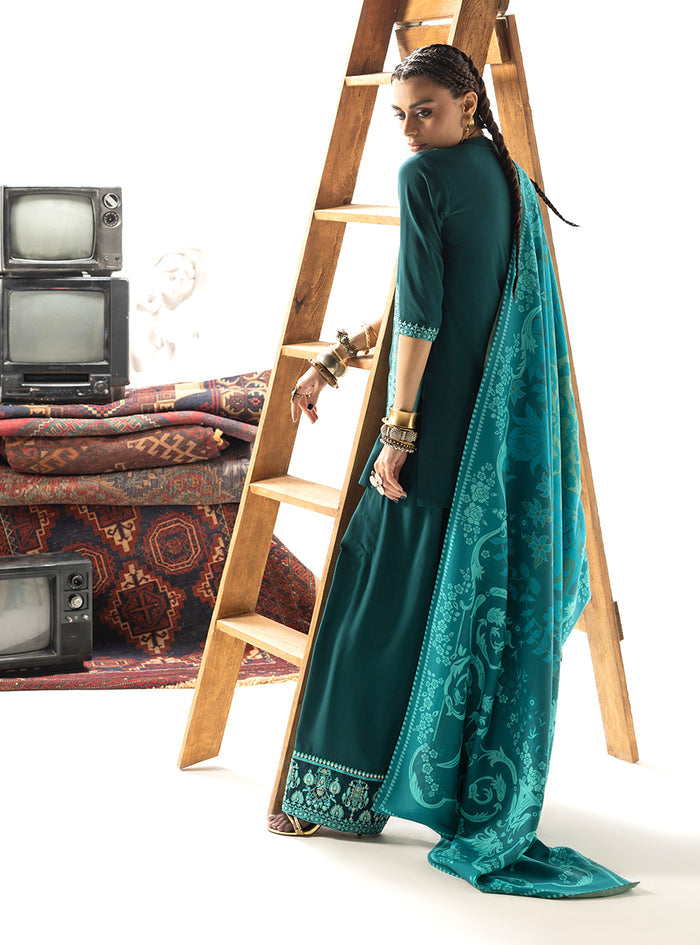 Kyana | WINTER SHAWLS | ZAINAB CHOTTANI