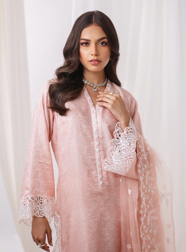 NEEFA | SUMMER EDIT | ZAINAB CHOTTANI in UK USA UAE online kapraye.com