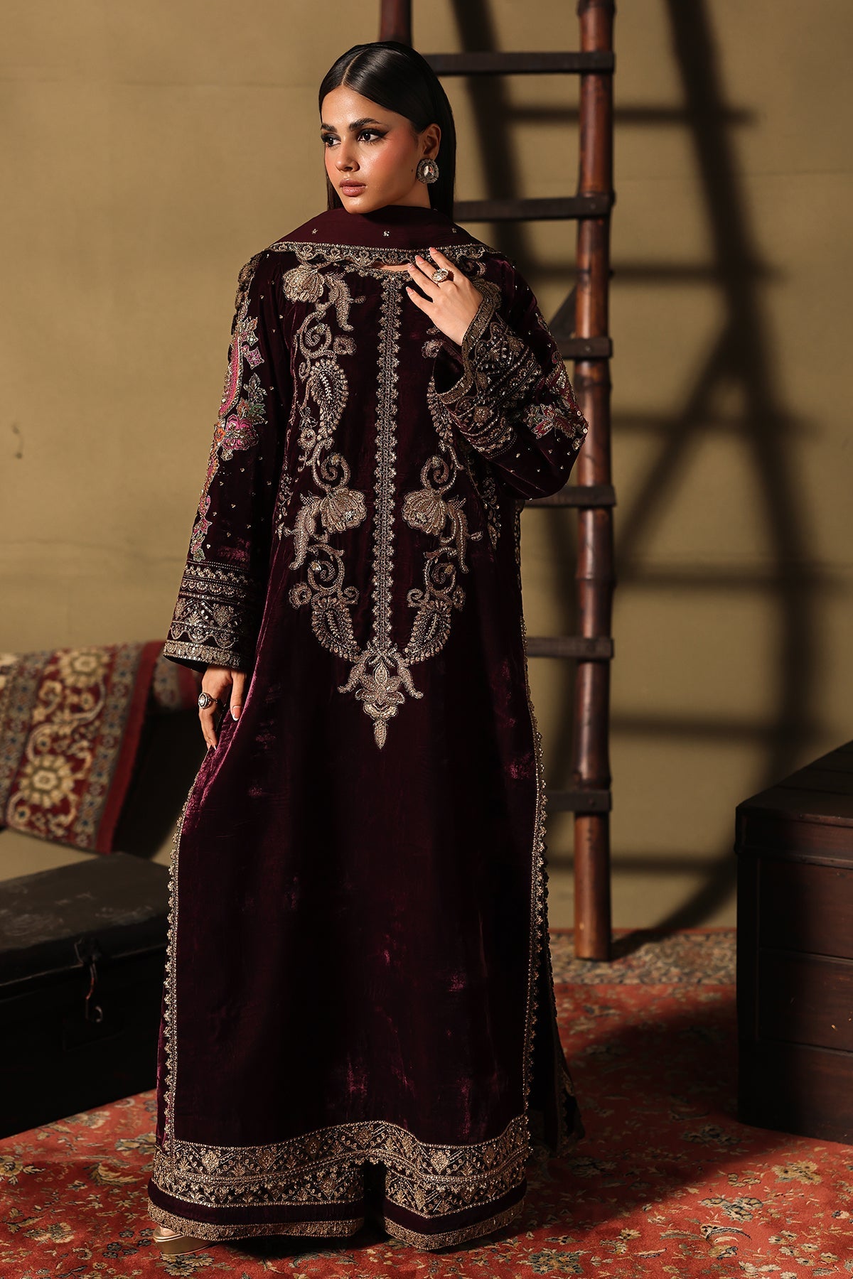 CVT5-06 |SIGNORA 2025 | CHARIZMA