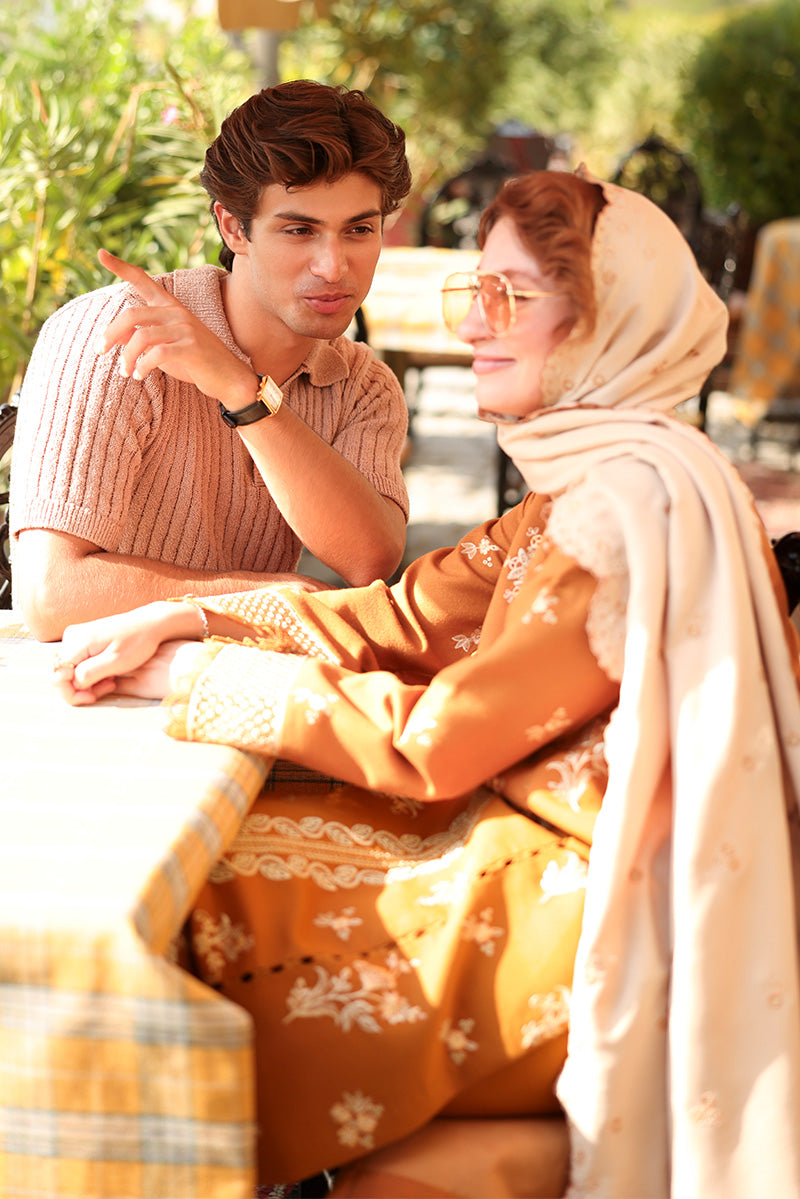 Cappuccino | CARNATION LUXURY SHAWL EDIT | RANG RASIYA