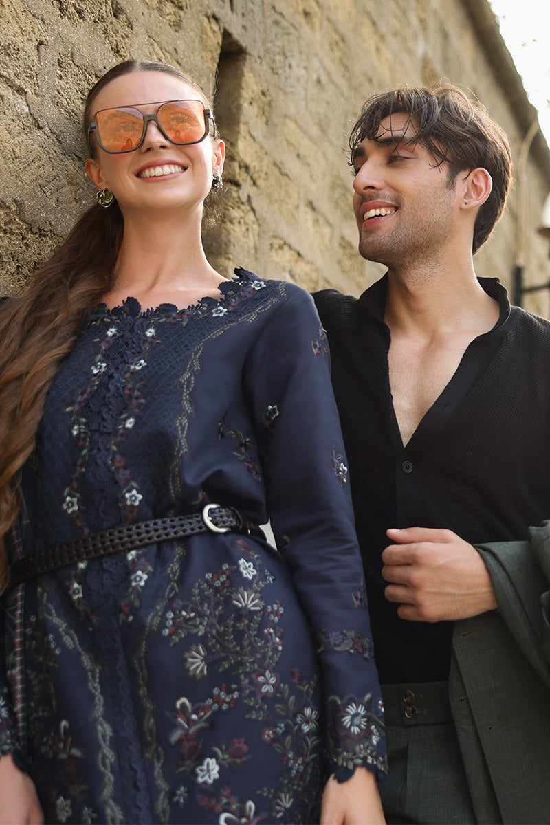 Americano | CARNATION LUXURY SHAWL EDIT | RANG RASIYA