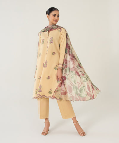 3 PIECE - DYED EMBROIDERED DOBBY SUIT | SIGNATURE LAWN VOL 4 | SAPPHIRE in UK USA UAE online kapraye.com