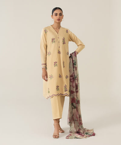 3 PIECE - DYED EMBROIDERED DOBBY SUIT | SIGNATURE LAWN VOL 4 | SAPPHIRE in UK USA UAE online kapraye.com