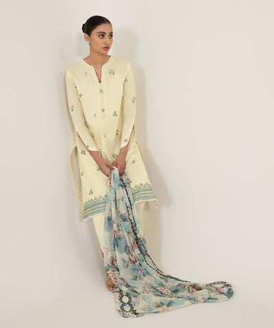 3 PIECE - DYED EMBROIDERED LAWN SUIT | SIGNATURE LAWN VOL 4 | SAPPHIRE in UK USA UAE online kapraye.com