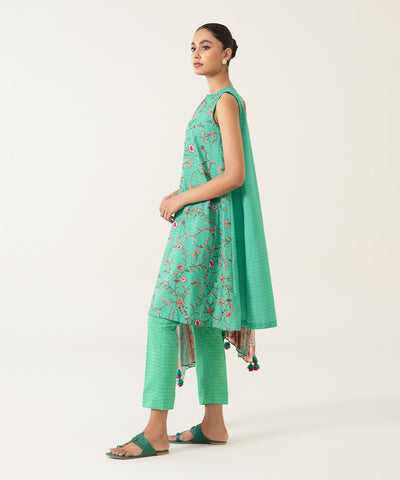 3 PIECE - EMBROIDERED LAWN SUIT | SIGNATURE LAWN VOL 4 | SAPPHIRE in UK USA UAE online kapraye.com