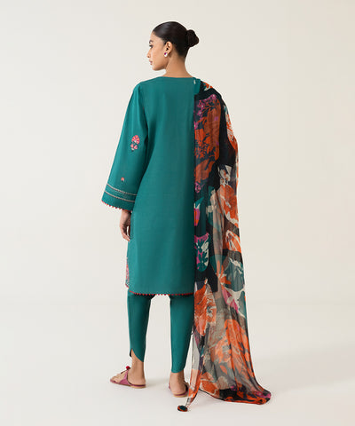 3 PIECE - EMBROIDERED TEXTURED LAWN SUIT | SIGNATURE LAWN VOL 4 | SAPPHIRE in UK USA UAE online kapraye.com