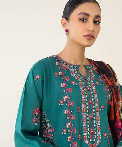 3 PIECE - EMBROIDERED TEXTURED LAWN SUIT | SIGNATURE LAWN VOL 4 | SAPPHIRE in UK USA UAE online kapraye.com