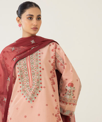 3 PIECE - EMBROIDERED TEXTURED LAWN SUIT | SIGNATURE LAWN VOL 4 | SAPPHIRE in UK USA UAE online kapraye.com