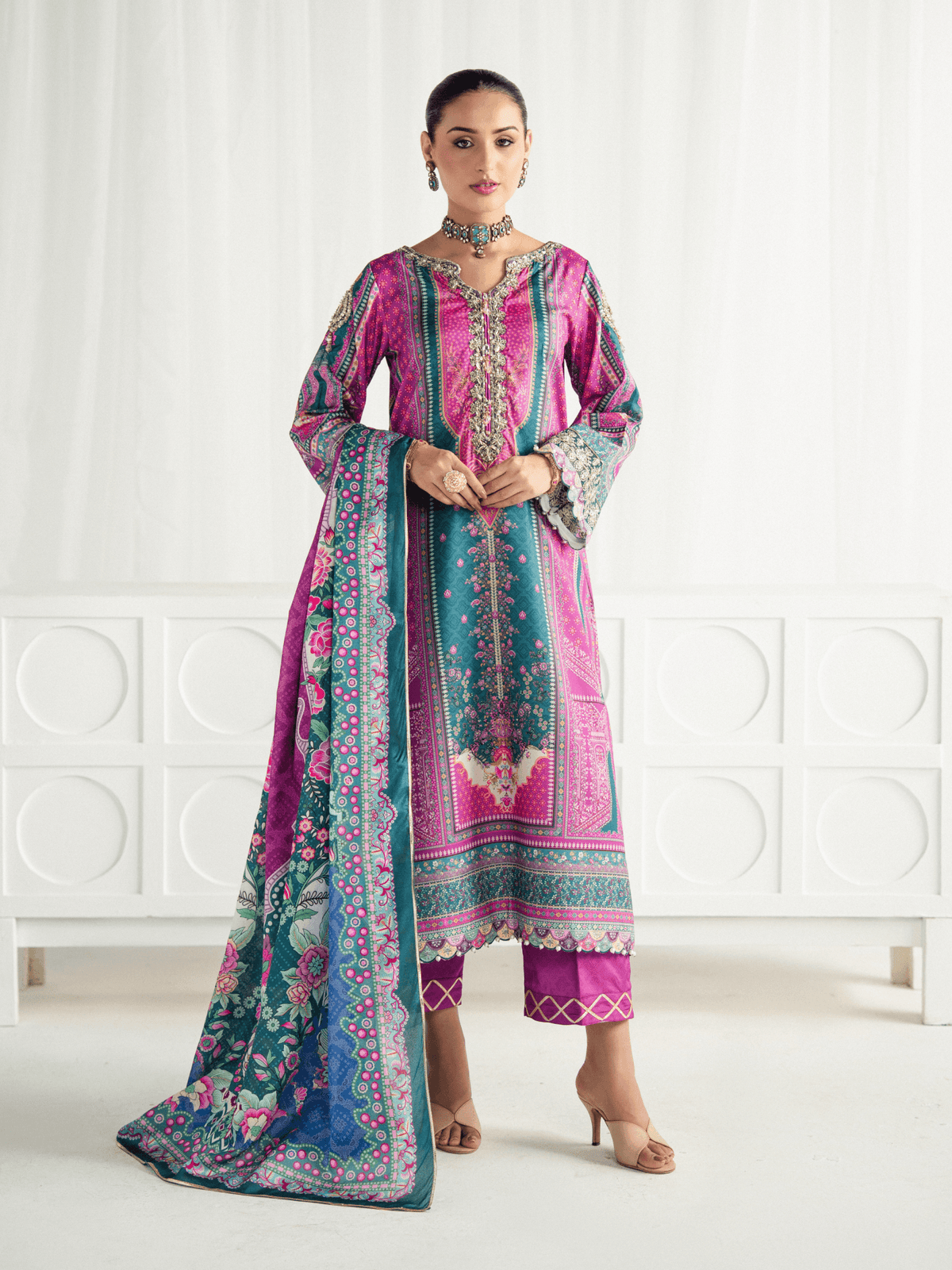 Zeal | AIRA PRINTED SILK | GULAAL Free Shipping to UK/USA/UAE Kapraye