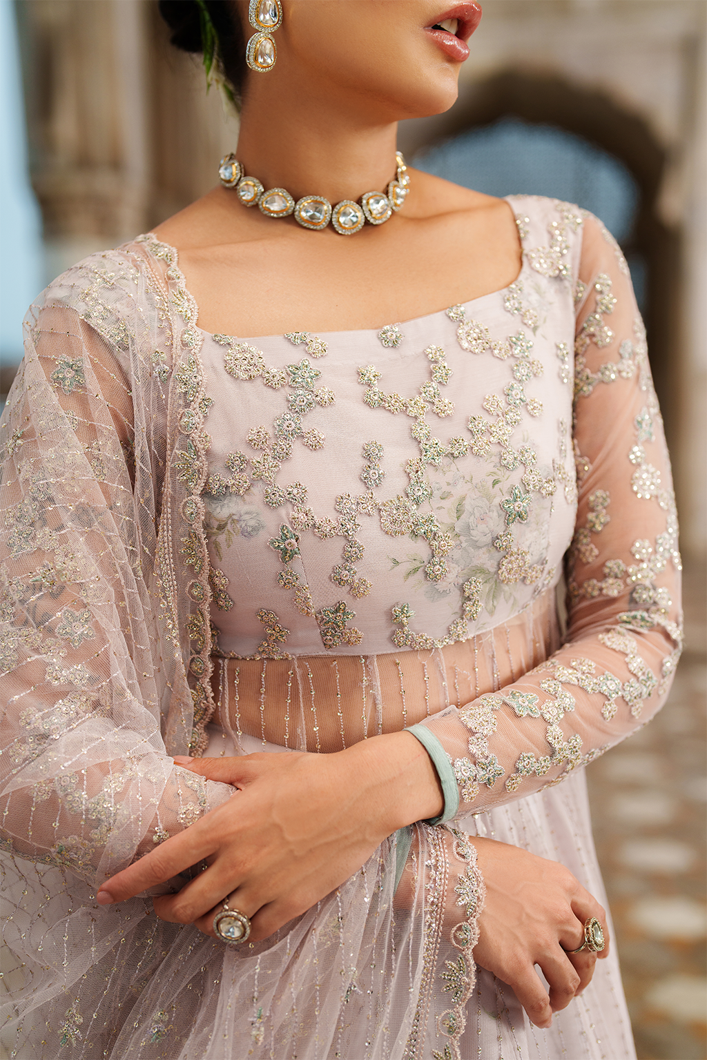 UE-552 Embroidered Net | Printed Formals | IZNIK