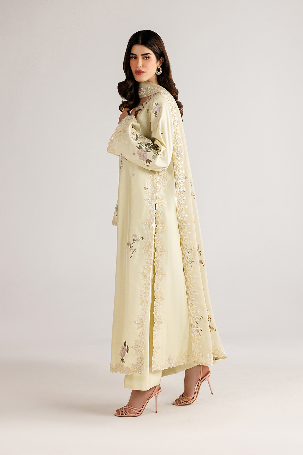 UE-653 Ramen Silk | Eid Luxe | Iznik