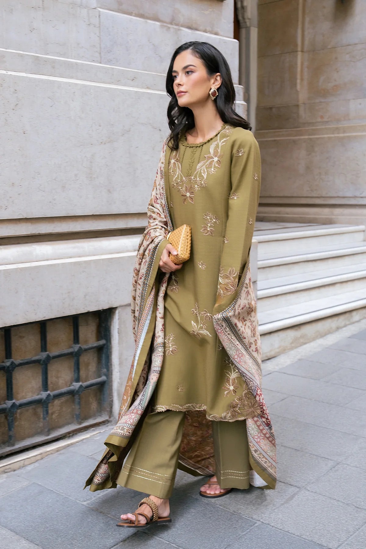 Eden | MEET ME IN ISTANBUL | Rang Rasiya Free Shipping to UK/USA/UAE Kapraye