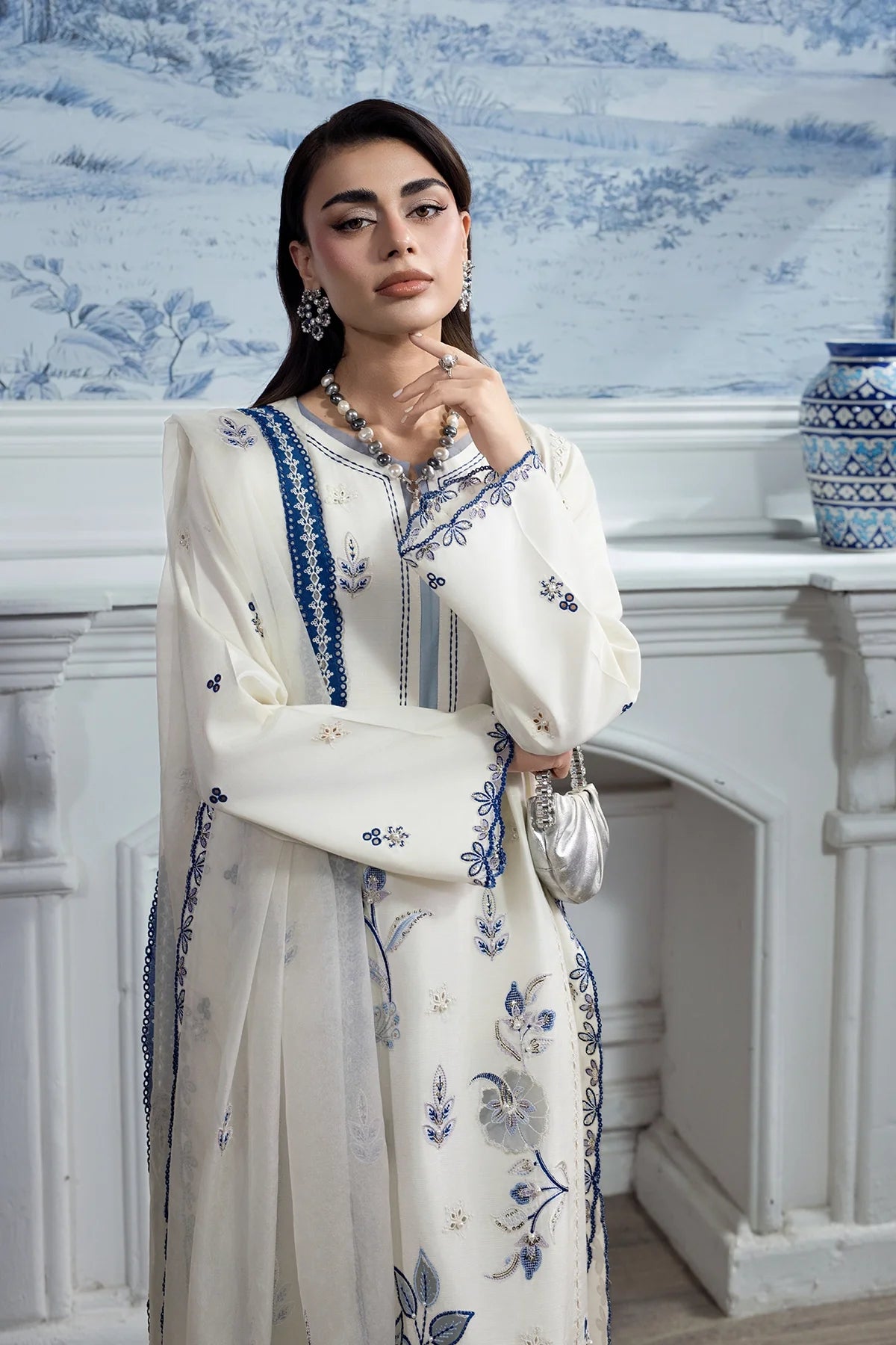 Luna | LUMEIRE SILK | RANG RASIYA