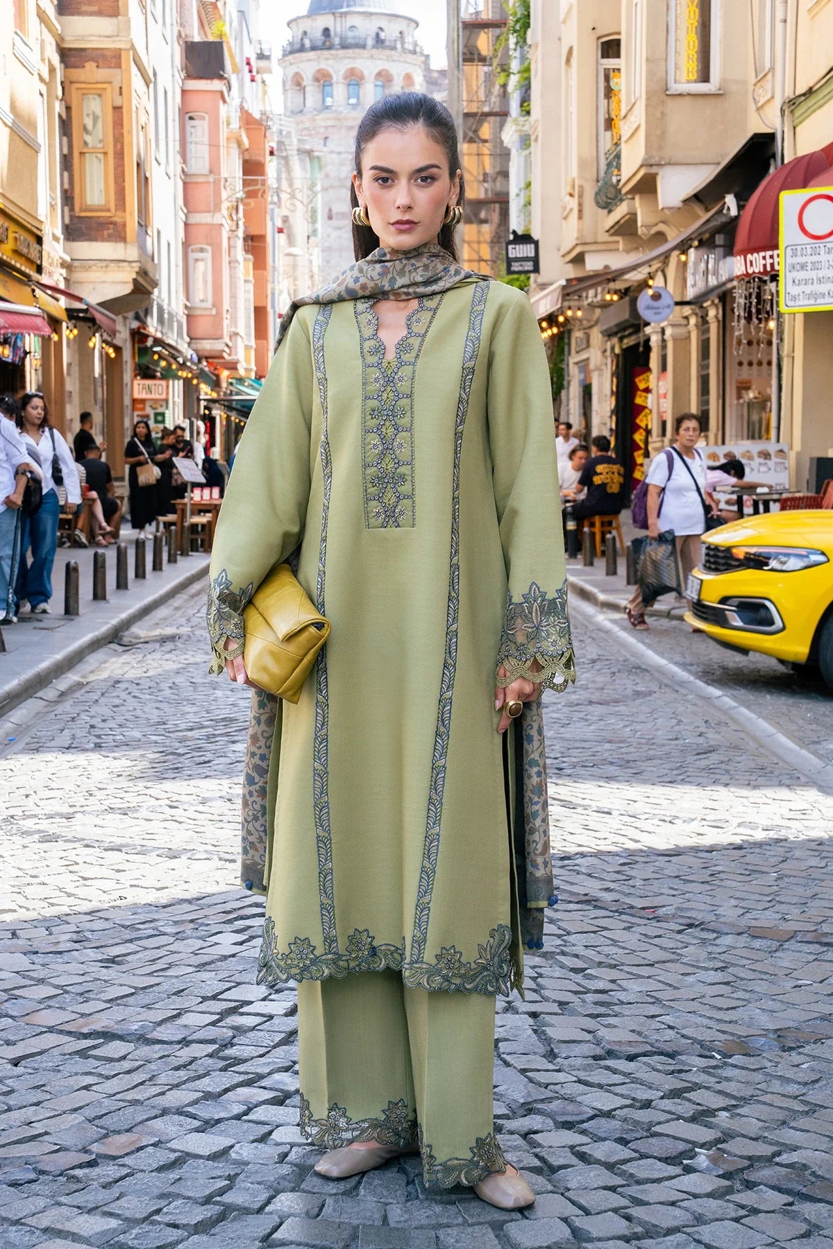 Willow | MEET ME IN ISTANBUL | Rang Rasiya Free Shipping to UK/USA/UAE Kapraye