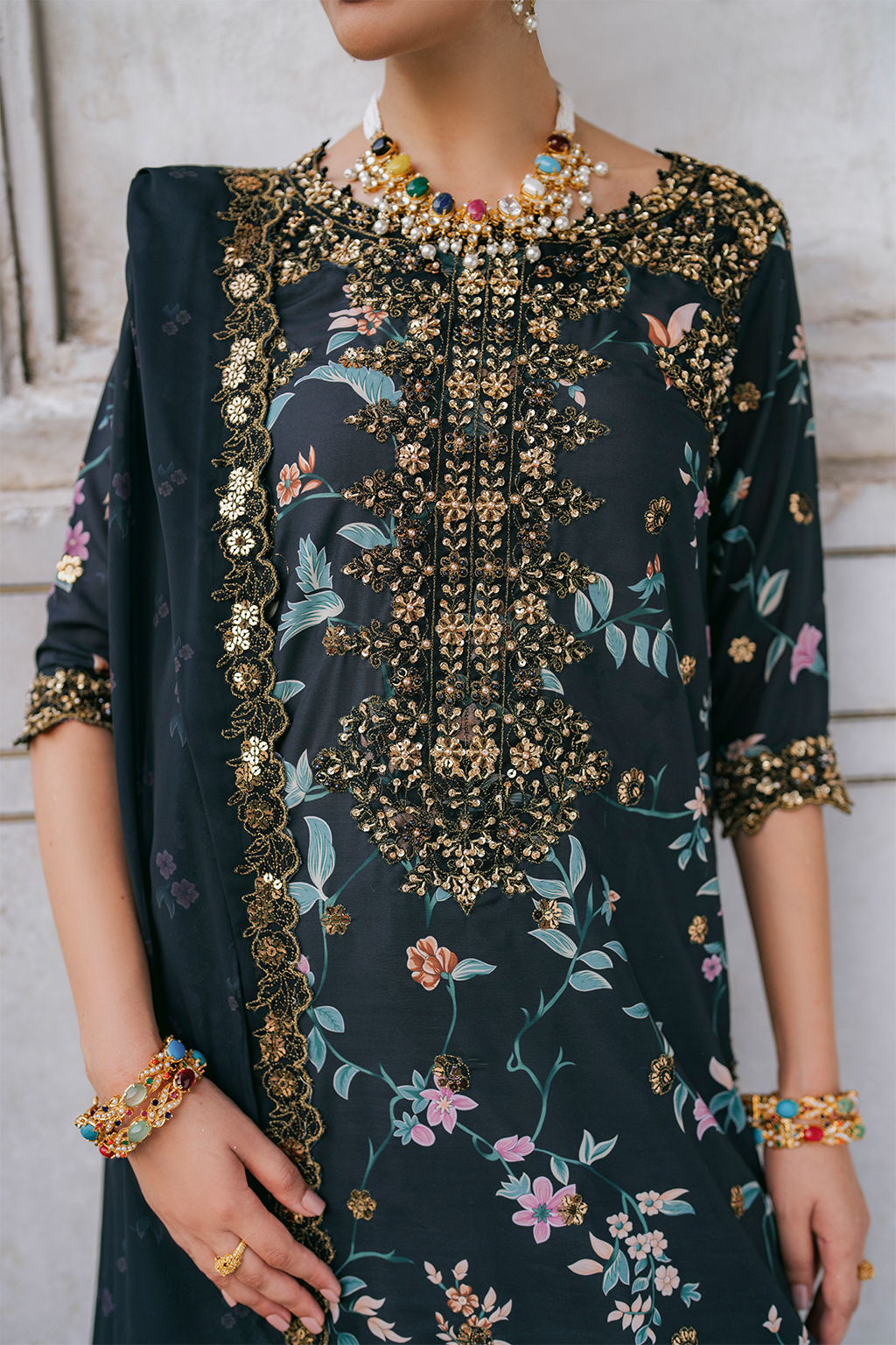 UE-317 Embroidered Raw Silk | Printed Formals | IZNIK