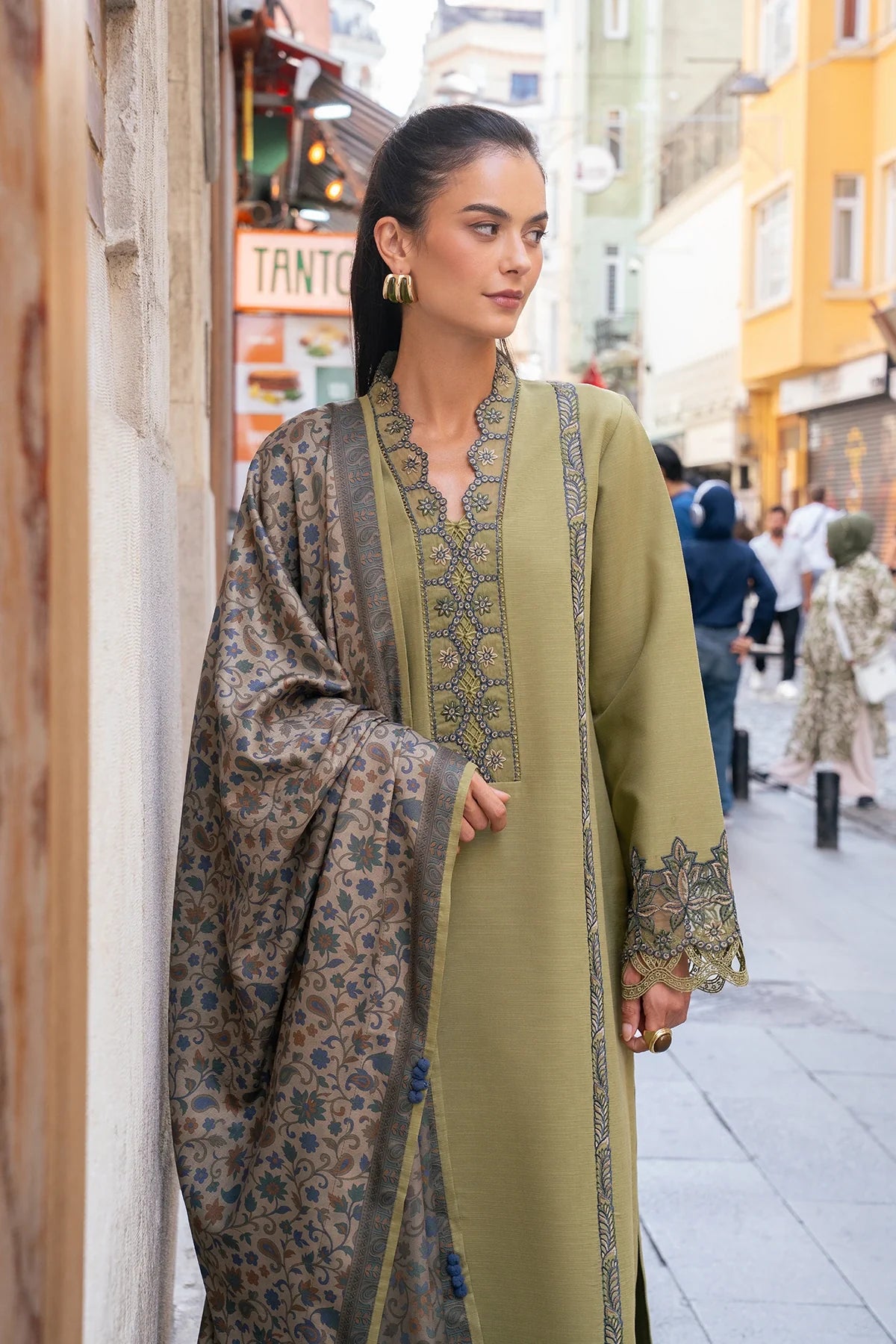 Willow | MEET ME IN ISTANBUL | Rang Rasiya Free Shipping to UK/USA/UAE Kapraye