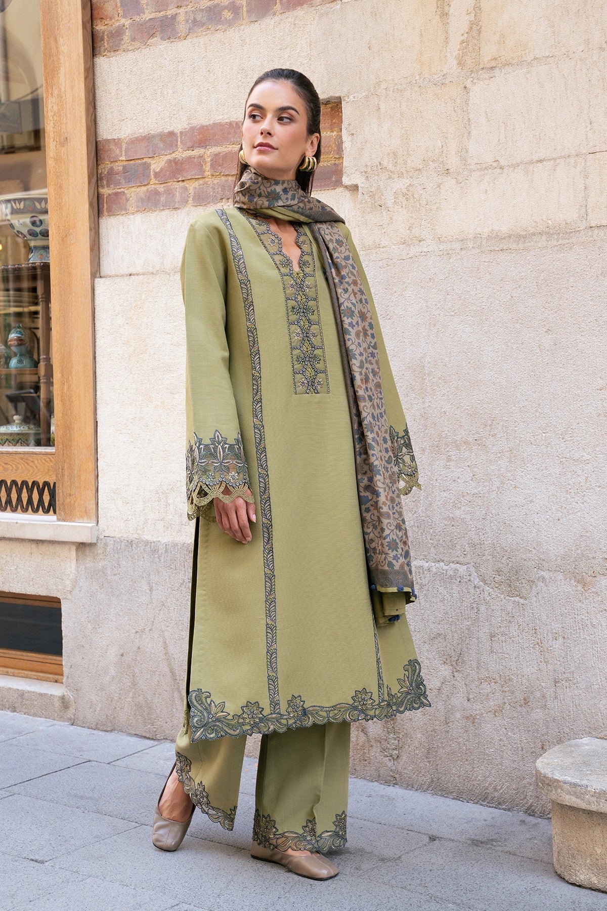 Willow | MEET ME IN ISTANBUL | Rang Rasiya Free Shipping to UK/USA/UAE Kapraye