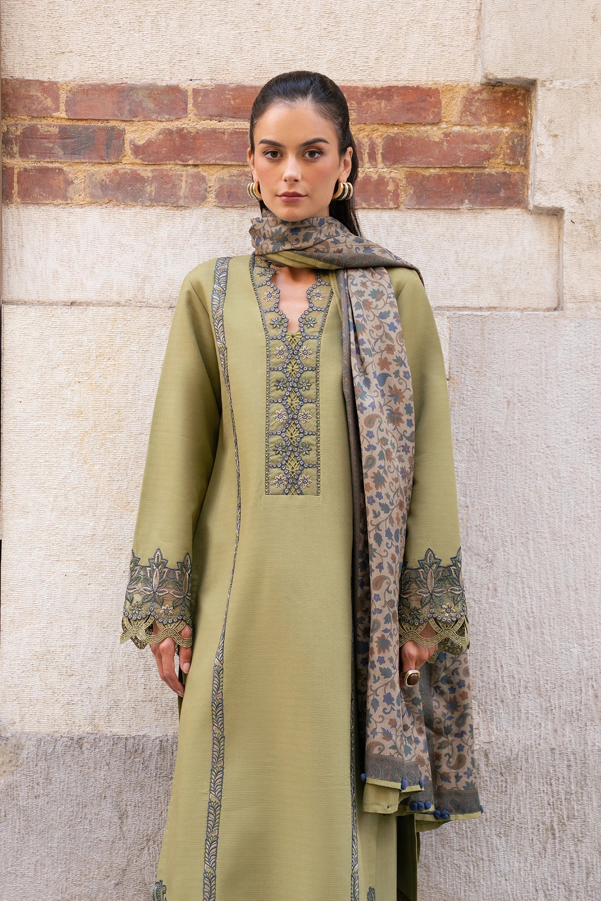 Willow | MEET ME IN ISTANBUL | Rang Rasiya Free Shipping to UK/USA/UAE Kapraye