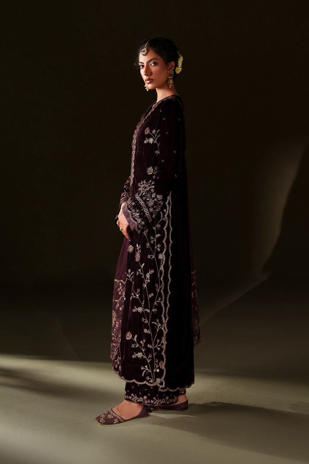 IV-70 Embroidered Velvet | VELVET EDIT II | IZNIK