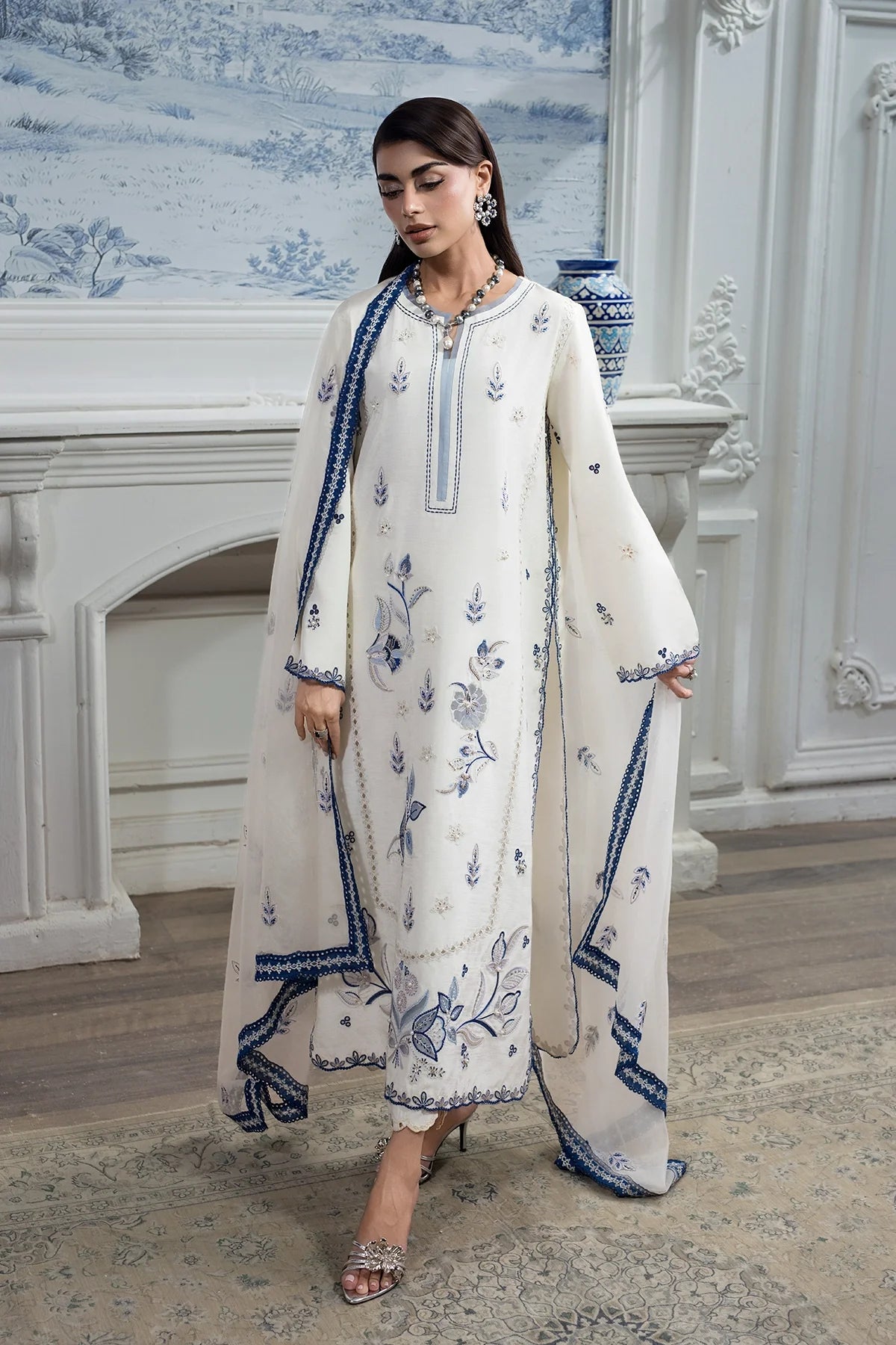 Luna | LUMEIRE SILK | RANG RASIYA