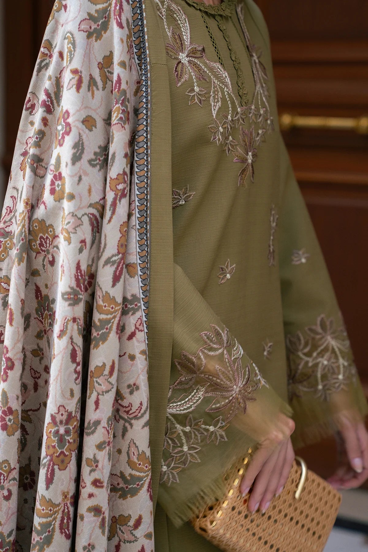 Eden | MEET ME IN ISTANBUL | Rang Rasiya Free Shipping to UK/USA/UAE Kapraye