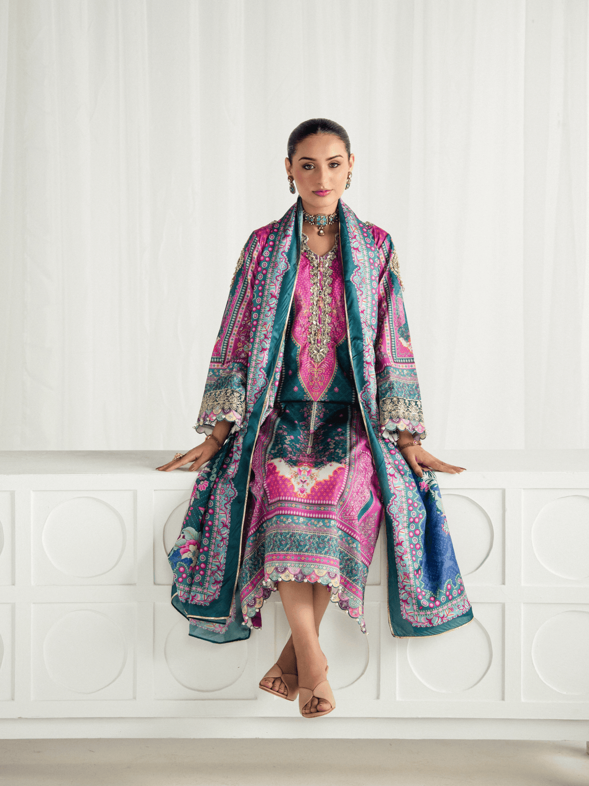 Zeal | AIRA PRINTED SILK | GULAAL Free Shipping to UK/USA/UAE Kapraye