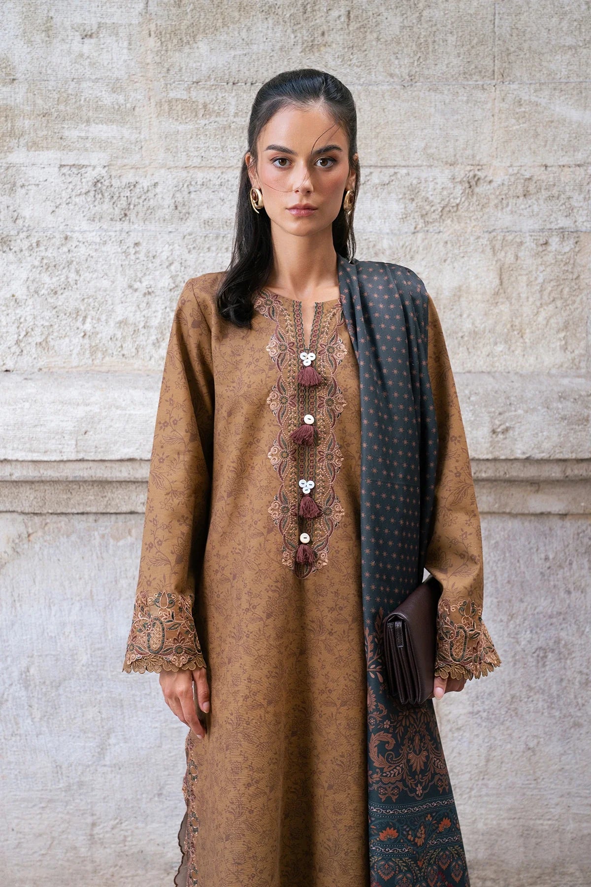 Oat | MEET ME IN ISTANBUL | Rang Rasiya