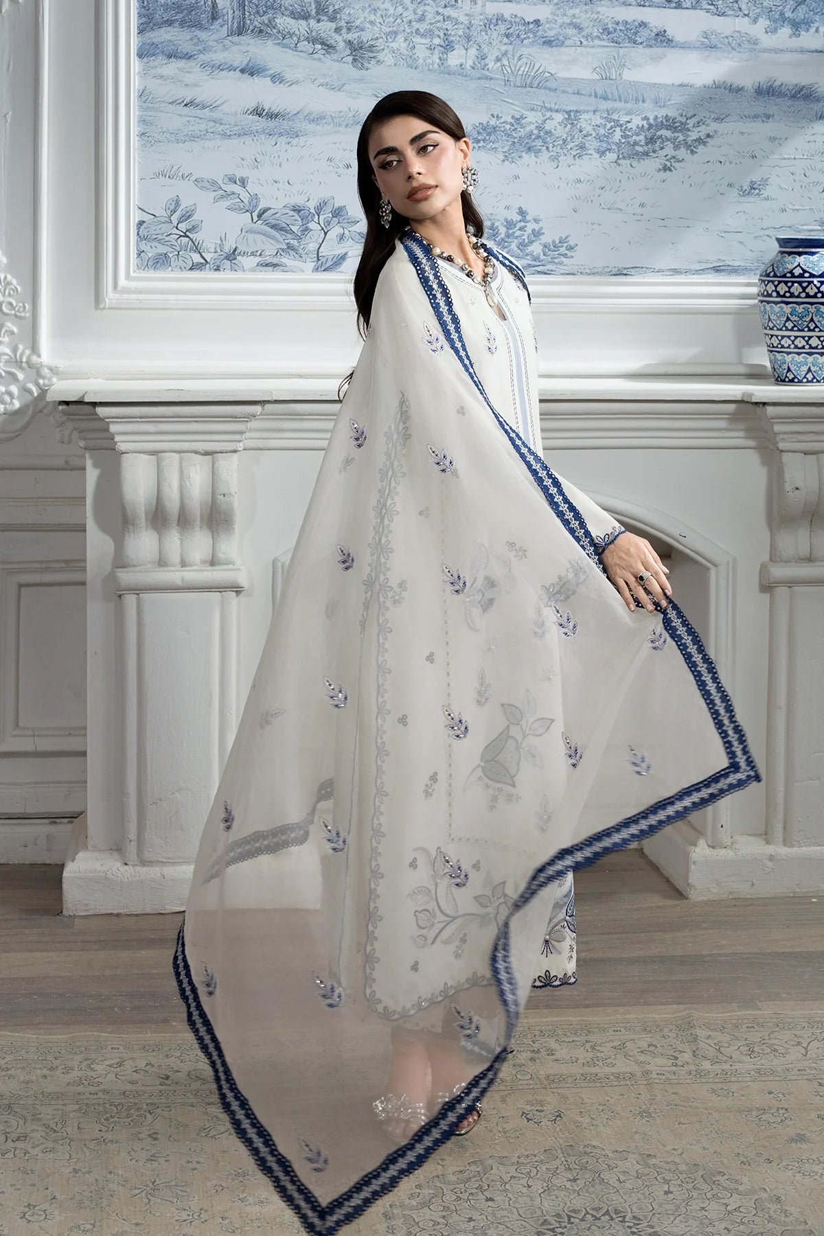 Luna | LUMEIRE SILK | RANG RASIYA
