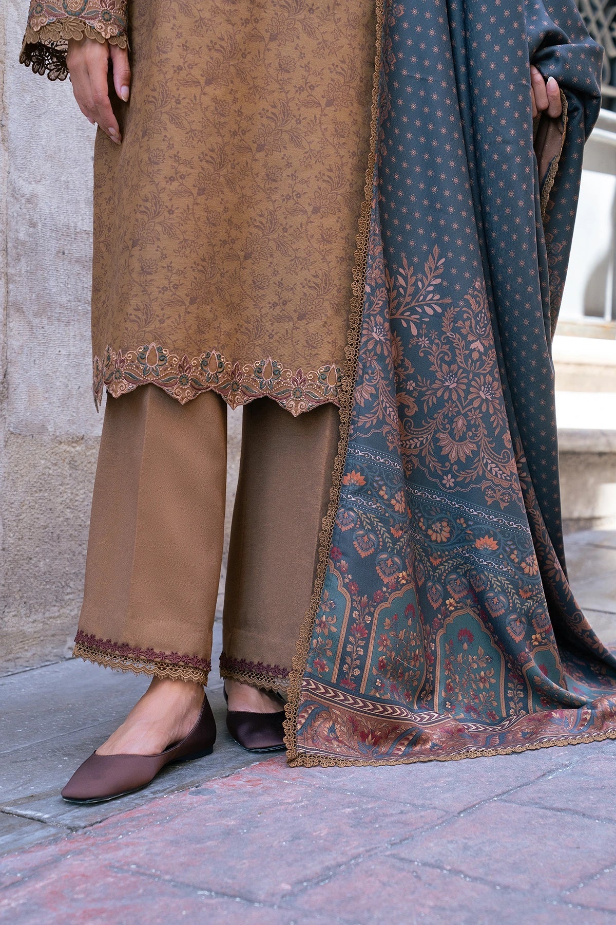 Oat | MEET ME IN ISTANBUL | Rang Rasiya
