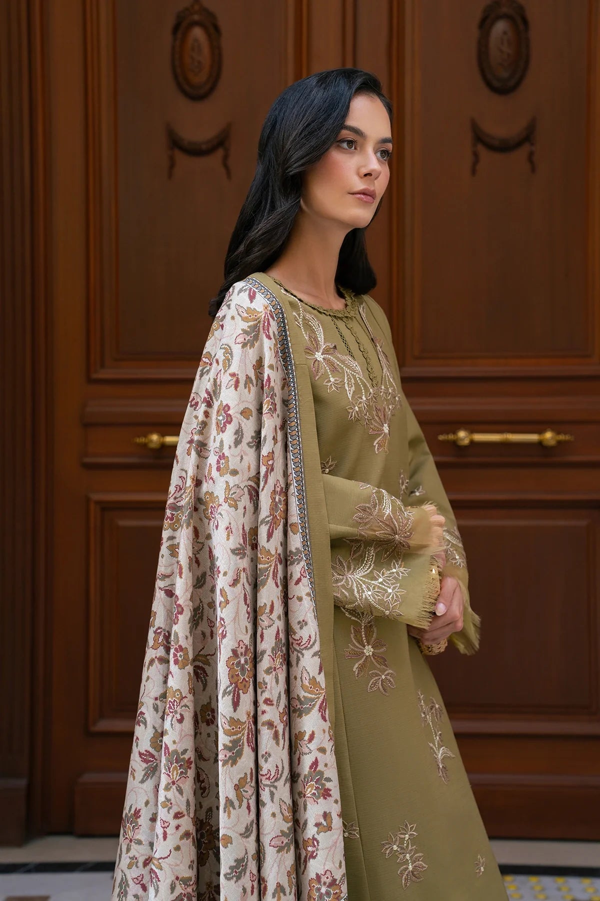Eden | MEET ME IN ISTANBUL | Rang Rasiya Free Shipping to UK/USA/UAE Kapraye