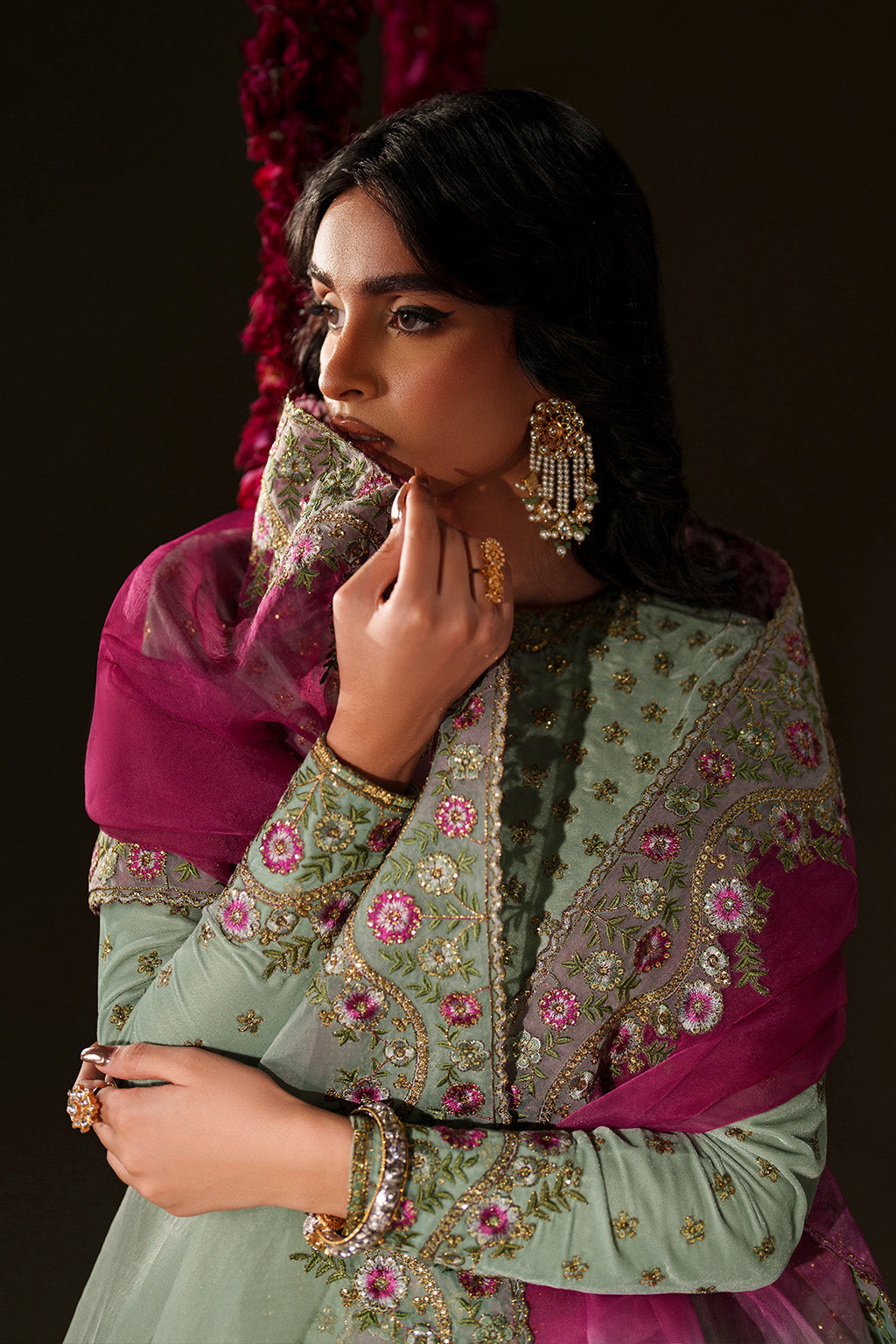 IV-73  Embroidered Velvet | VELVET 26 | IZNIK
