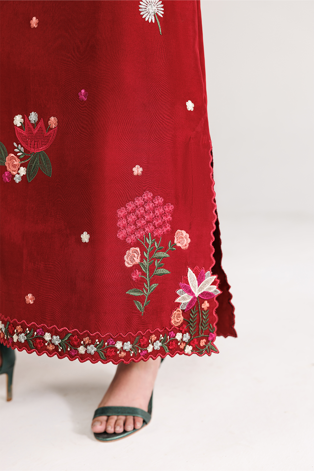 UE-652 Ramen Silk | Eid Luxe | Iznik