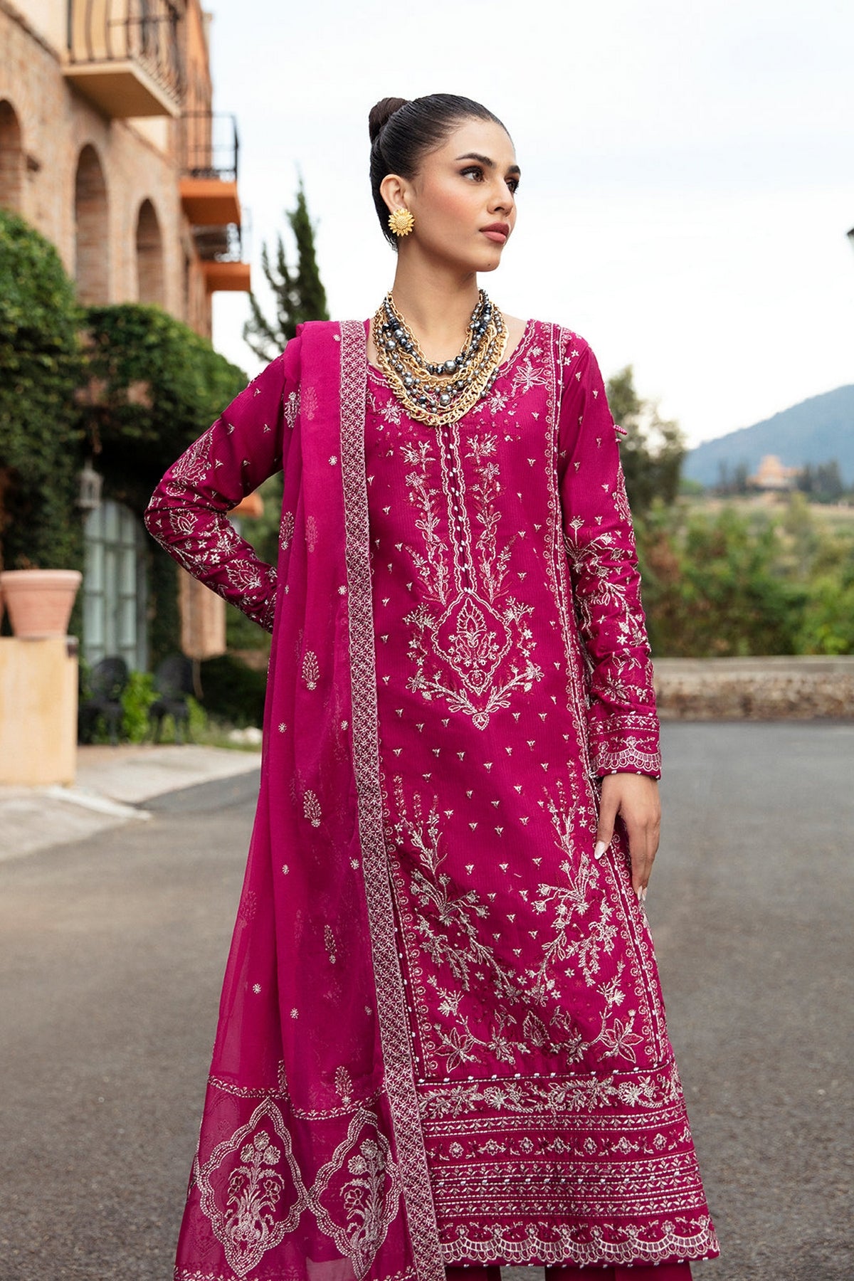 ARMERIA || GULAAL LUXURY LAWN || GULAAL in UK USA UAE online kapraye.com