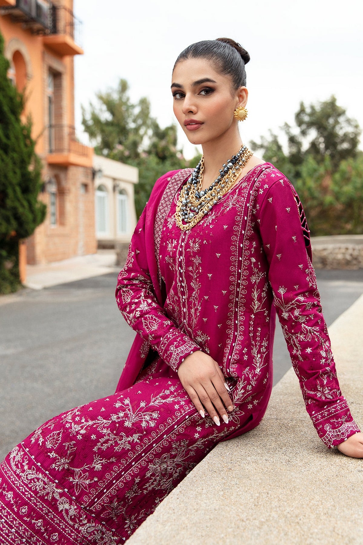 ARMERIA || GULAAL LUXURY LAWN || GULAAL in UK USA UAE online kapraye.com