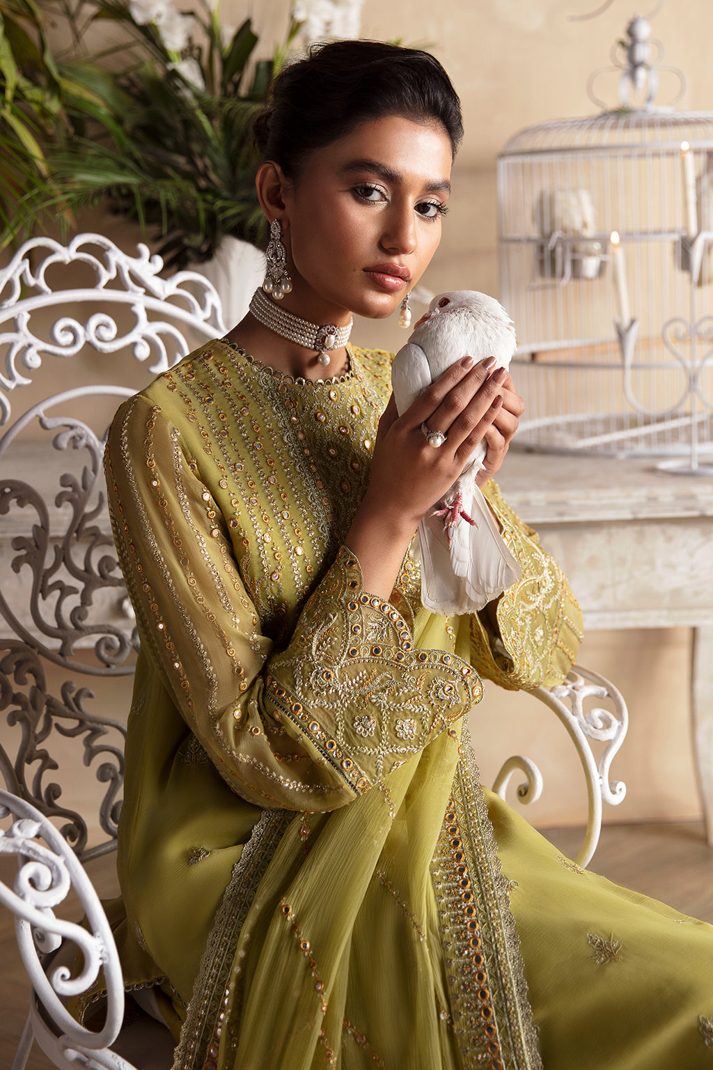 Diora || La Fuchsia '24 || Afrozeh in UK USA UAE online kapraye.com