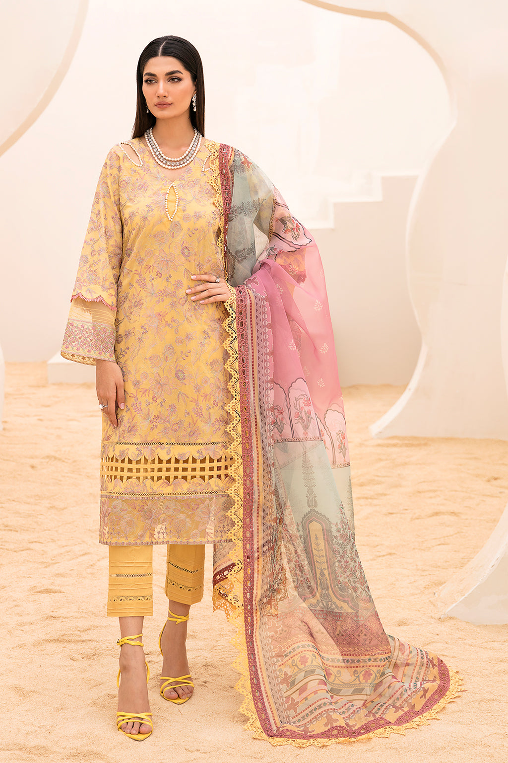 Z-706 || ANDAAZ COLLECTION || RAMSHA in UK USA UAE online kapraye.com