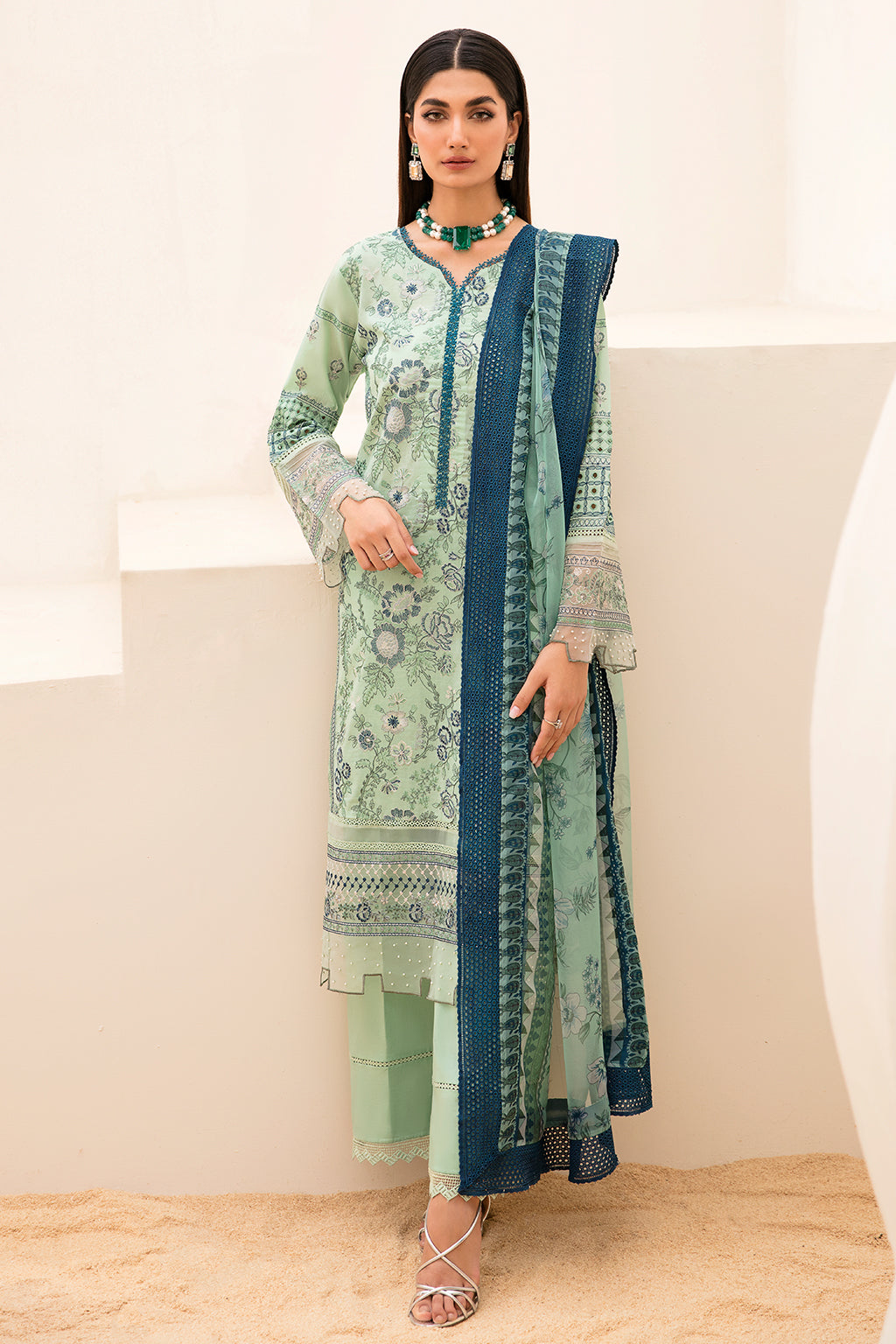 Z-708 || ANDAAZ COLLECTION || RAMSHA in UK USA UAE online kapraye.com