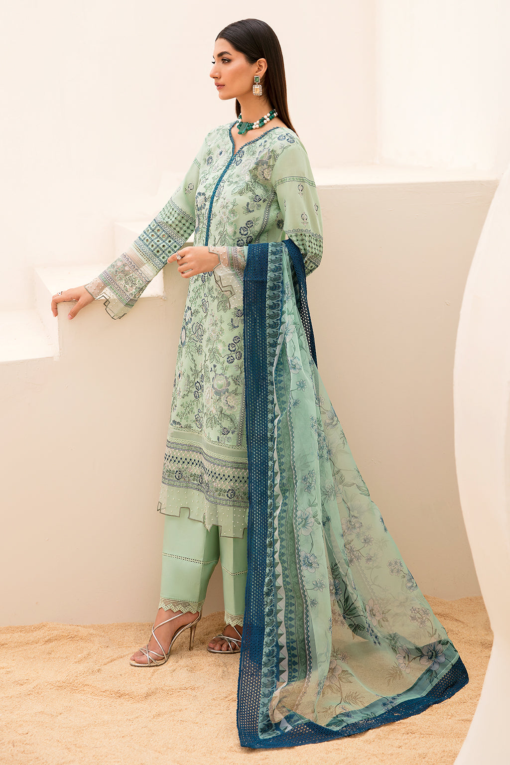 Z-708 || ANDAAZ COLLECTION || RAMSHA in UK USA UAE online kapraye.com