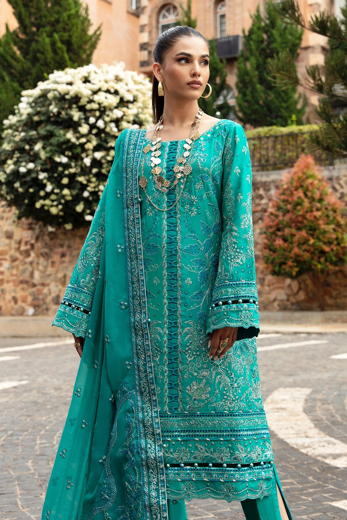 CIANA || GULAAL LUXURY LAWN || GULAAL in UK USA UAE online kapraye.com