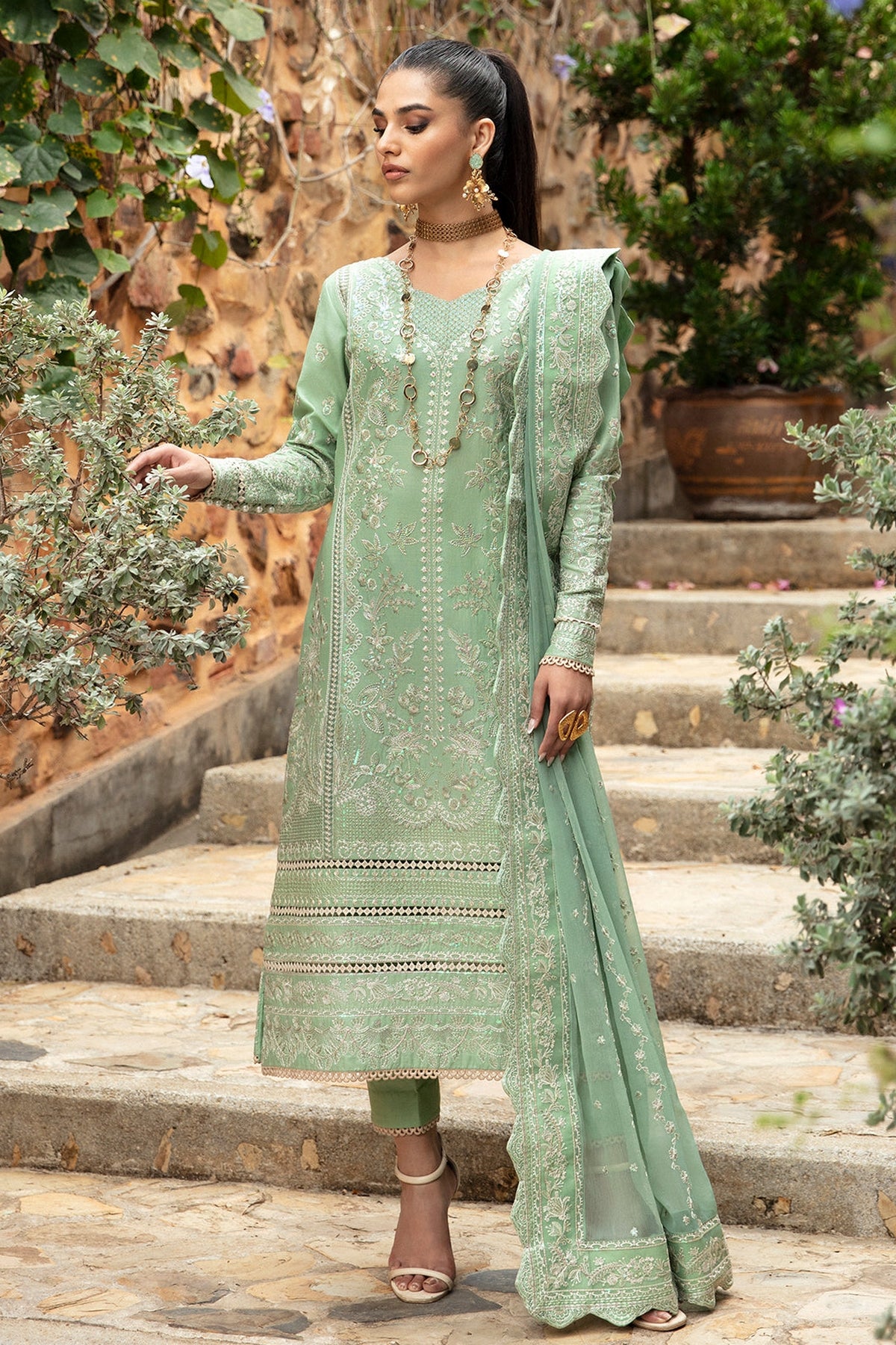 DENIZ || GULAAL LUXURY LAWN || GULAAL in UK USA UAE online kapraye.com