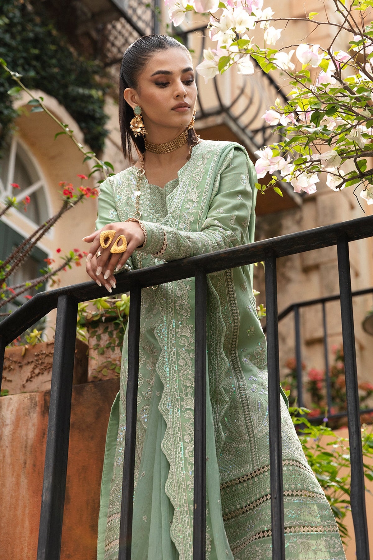 DENIZ || GULAAL LUXURY LAWN || GULAAL in UK USA UAE online kapraye.com