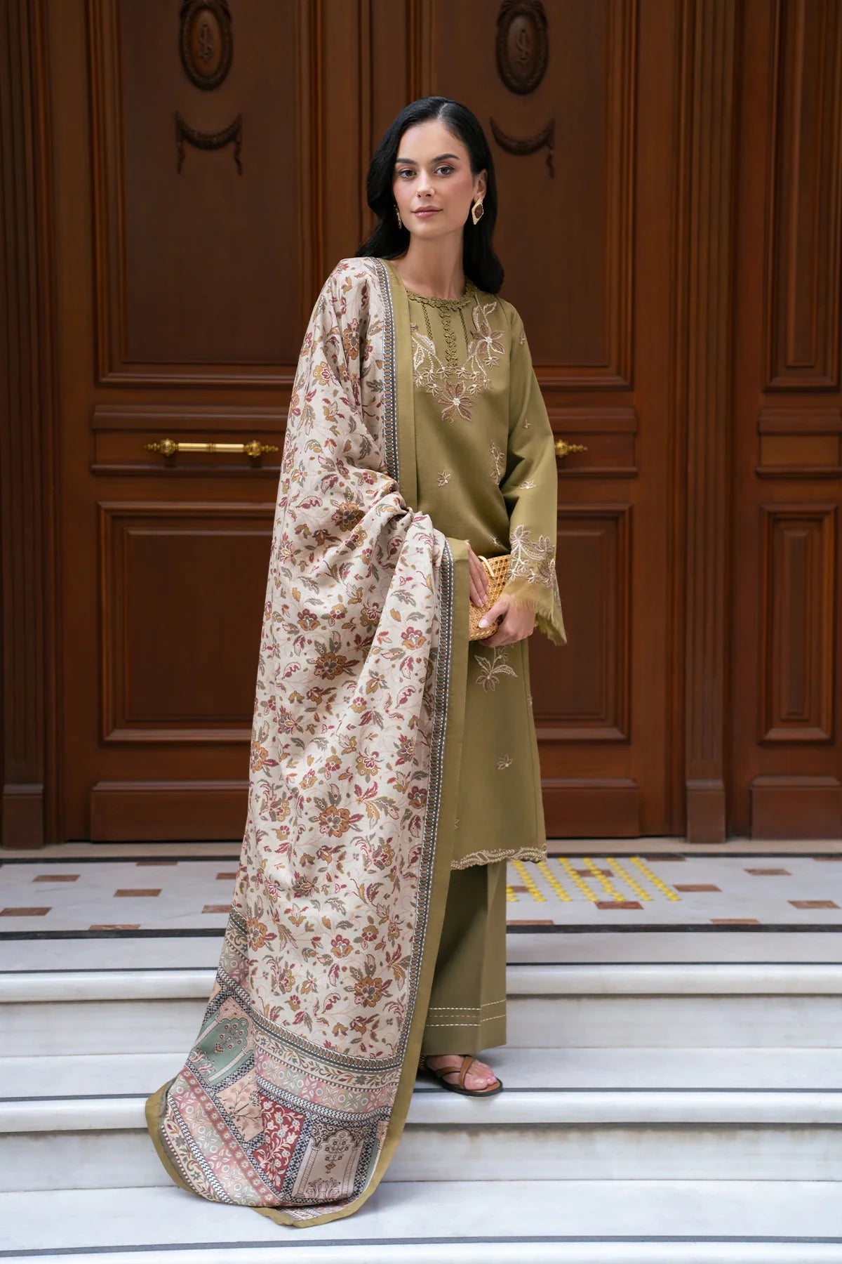Eden | MEET ME IN ISTANBUL | Rang Rasiya Free Shipping to UK/USA/UAE Kapraye