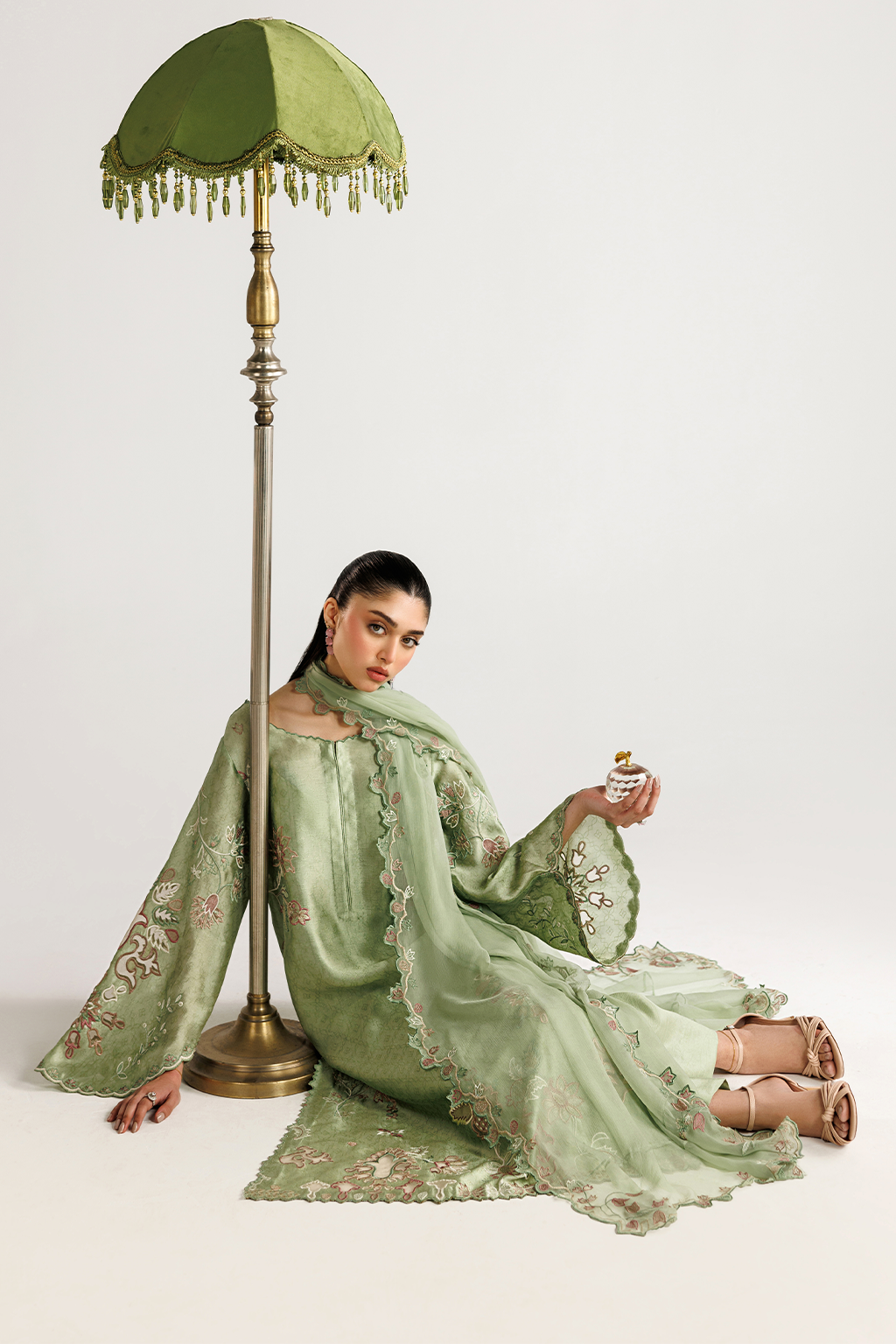 UE-651 Ramen Silk | Eid Luxe | Iznik